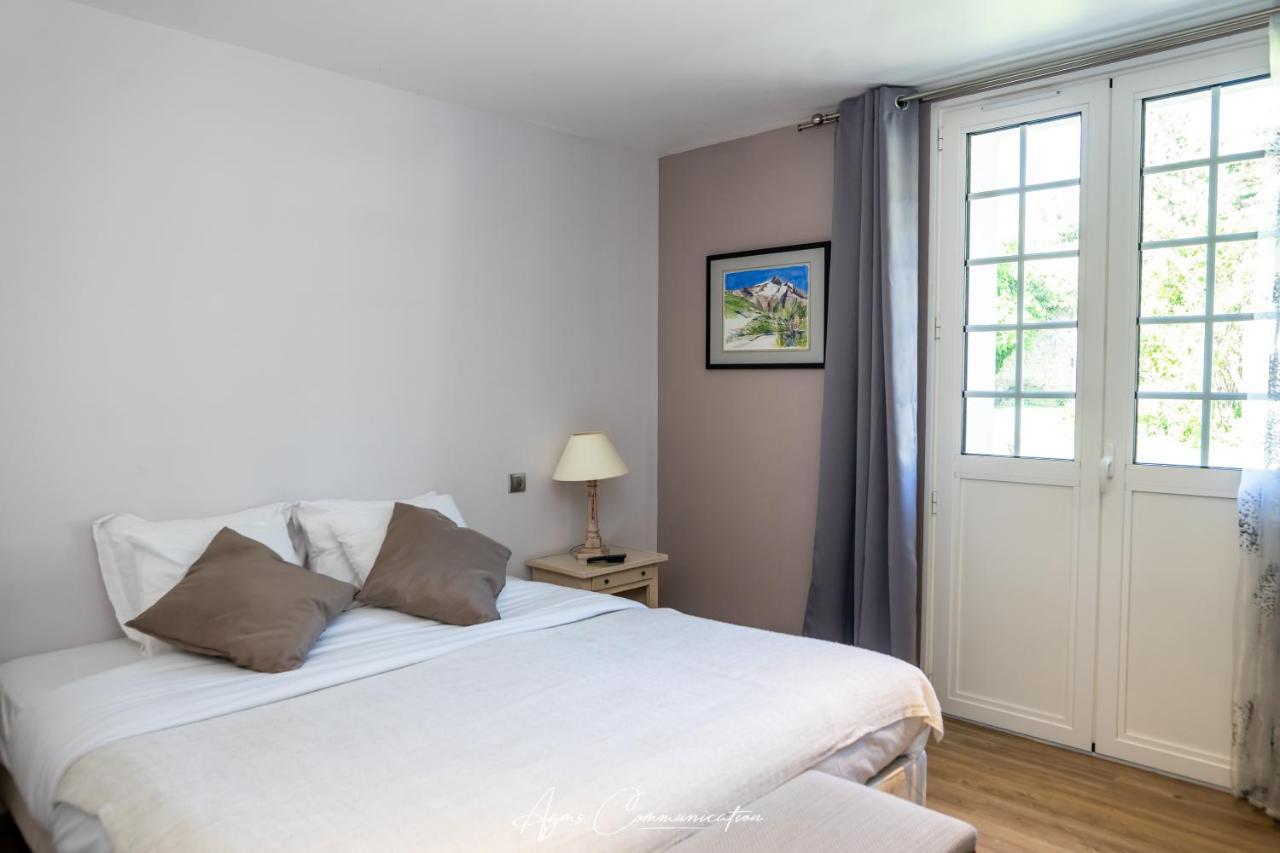 Logis Du Champ De Mars